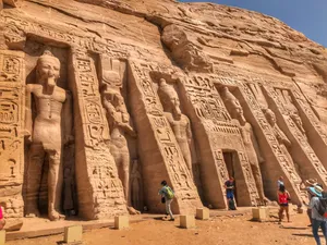 Mortuary Temple Of Ramses Ii In Abu Simbel Wallpaper