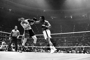 Muhammad Ali Heavy Punch Wallpaper