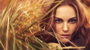 Natalie Portman In The Grassy Area Wallpaper