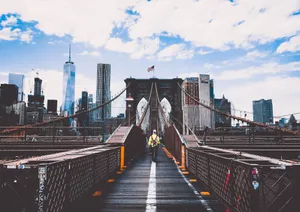 New York Hd Walking On Brooklyn Bridge Wallpaper