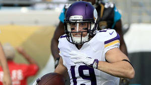 Nfl Match Adam Thielen Wallpaper