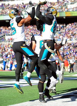 Nfl Wide Receiver Allen Robinson Allen Hurns Wallpaper