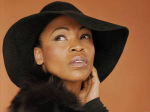 Nia Long In Sun Hat Wallpaper