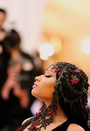 Nicki Minaj Hd Headdress Wallpaper