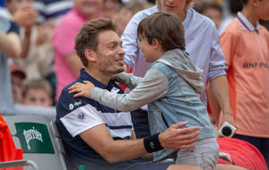 Nicolas Mahut With His Son Wallpaper