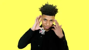 Nle Choppa Yellow Landscape Wallpaper