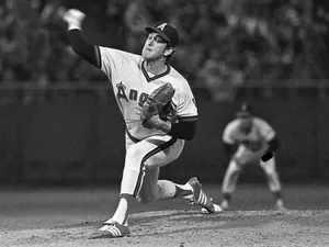 Nolan Ryan Greyscale Vintage Photograph Wallpaper