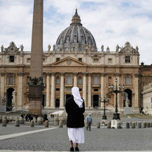 Nun In Vatican City Wallpaper