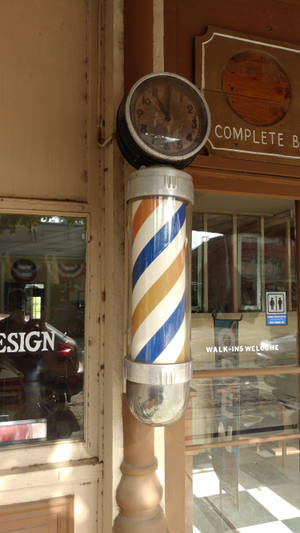 Old-looking Barber Pole Wallpaper