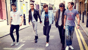 One Direction In The Street Wallpaper