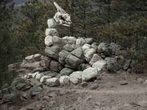 Onix Rock Monument Wallpaper