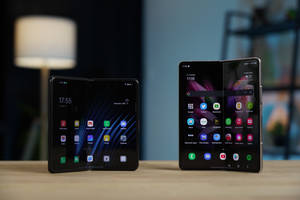 Oppo And Samsung Foldable Phones Wallpaper