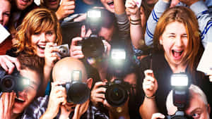 Paparazzi 1280 X 720 Wallpaper