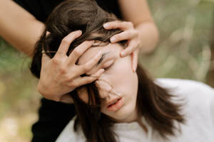 Person Undergoing Hypnosis Wallpaper