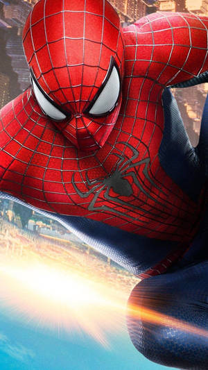 Peter Parker Swings Into Action As The Amazing Spiderman Wallpaper