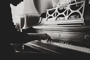 Piano Silhouette Pianist Vintage Wallpaper