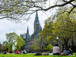 Picnicking In Georgetown University Wallpaper