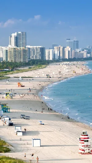 Picturesque Beach Iphone Se Wallpaper