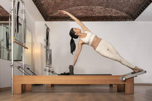 Pilates Side Plank Wallpaper