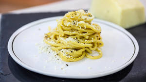 Pile Of Cacio E Pepe Wallpaper