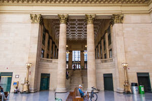 Pillar Architecture Of Union Station Wallpaper