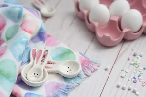 Pink And White Easter Decoration Wallpaper