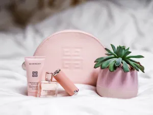Pinterest Pink Essentials Wallpaper