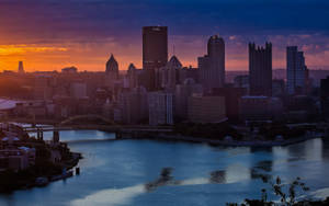 Pittsburgh Turning Dark Wallpaper