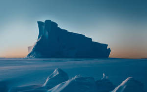 Pixel Massive Iceberg Wallpaper