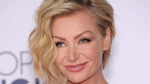 Portia De Rossi Red Carpet Smile Wallpaper