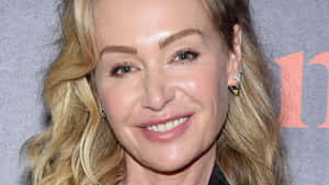 Portia De Rossi Smiling Close Up Wallpaper