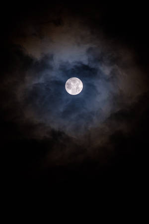 Portrait Cloudy Dark Sky Moonlight Wallpaper