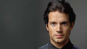 Potrait Of Renowned British Actor, Henry Cavill Wallpaper