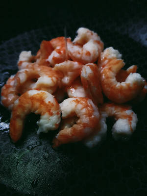 Prawns Freshly Peeled On A Pan Wallpaper