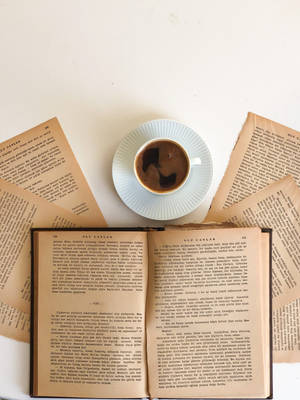 Preppy Aesthetic Coffee Pages Wallpaper