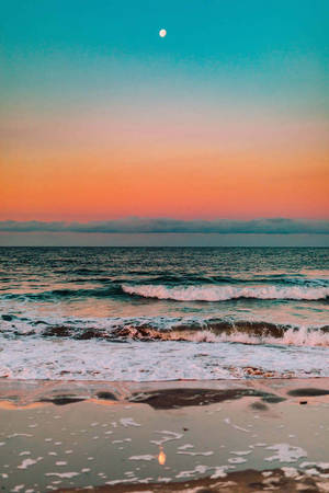 Pretty Aesthetic Sea And Sunset Wallpaper