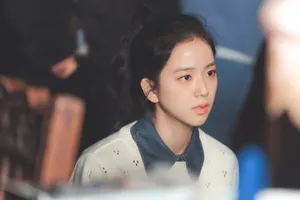 Pretty Jisoo Snowdrop Drama Wallpaper