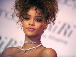 Pretty Rihanna At Riri Event Wallpaper