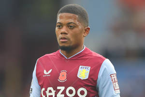 Profound Gaze Of Leon Bailey Wallpaper