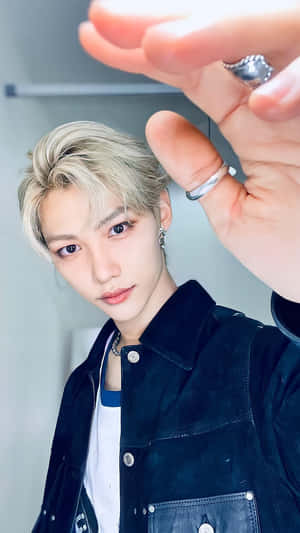 Pulling Off Some Powerful Moves, Felix Of Stray Kids Looks Unstoppable. Wallpaper