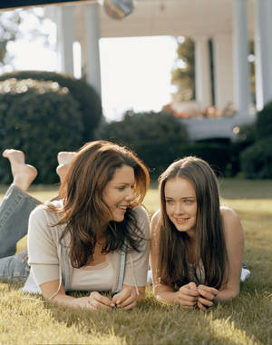 Radiant Gilmore Girls Duo Wallpaper