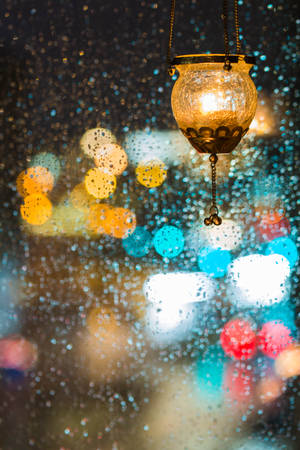 Rainy Evening With Bokeh Backdrop Wallpaper