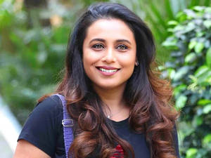 Rani Mukerji Bright Smile Wallpaper