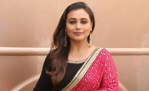 Rani Mukerji In Red Saree Wallpaper