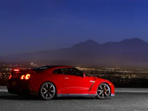 Red Nissan R35 Gtr 2009 Model Wallpaper