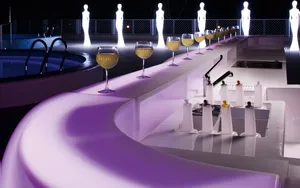 Resort Bar Party Wallpaper