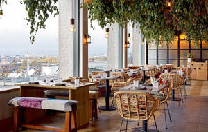 Restaurant In Treehouse Hotel London United Kingdom Wallpaper