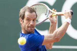 Richard Gasquet Aiming To Hit Ball Wallpaper