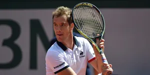 Richard Gasquet Intensely Focused On The Match Wallpaper