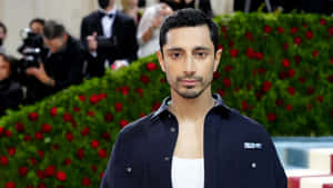 Riz Ahmed Red Carpet Look Wallpaper